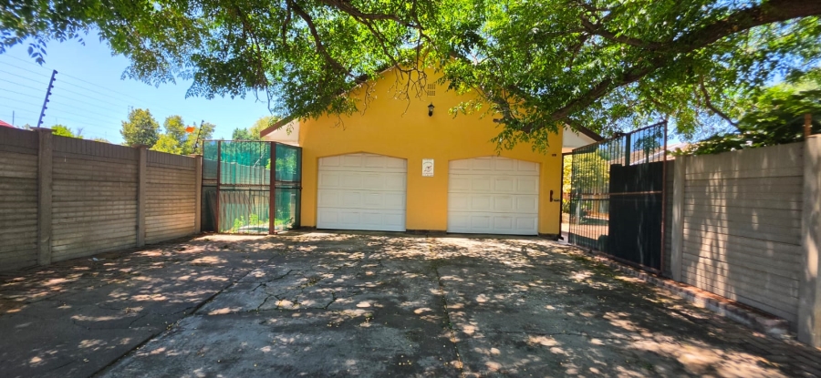 3 Bedroom Property for Sale in La Hoff North West